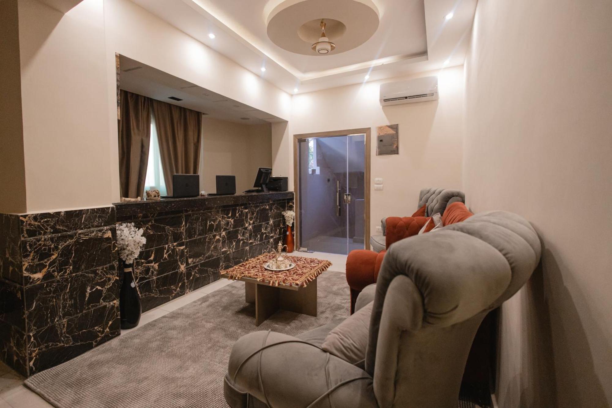 The View Pyramids Hotel Kafrat al Jabal Exterior photo
