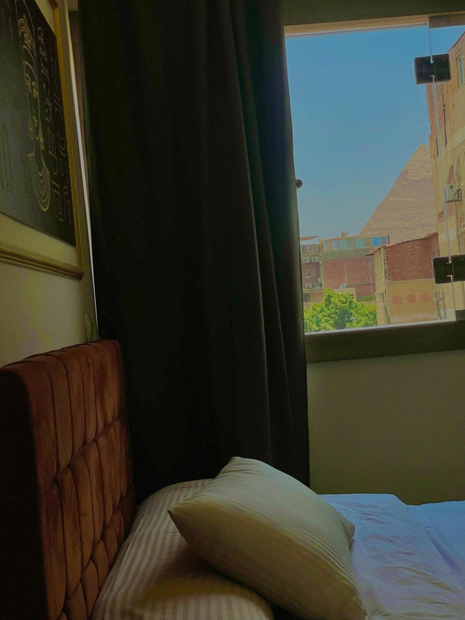 The View Pyramids Hotel Kafrat al Jabal Exterior photo